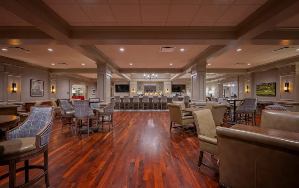Lounge area at Atlanta Athletic Club with discreet AV and lighting enhancements